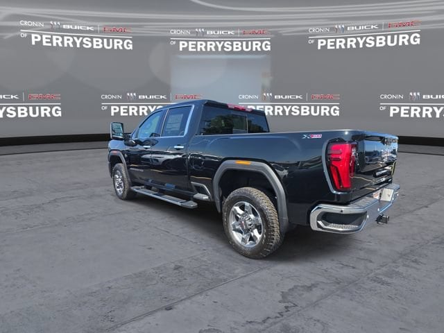 2025 GMC Sierra 2500HD SLT - Photo 6