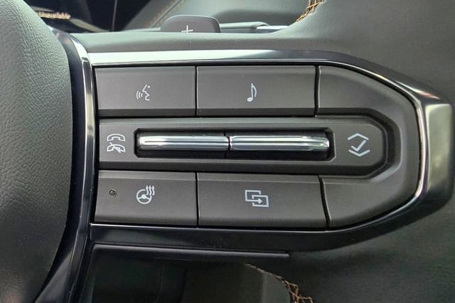 2026 GMC Yukon AT4 - Photo 34