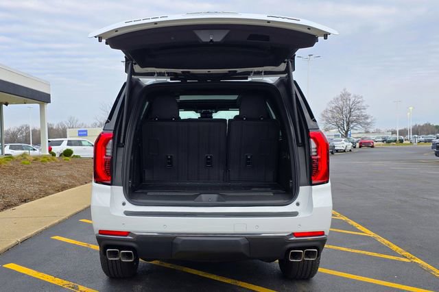 2026 GMC Yukon AT4 - Photo 8
