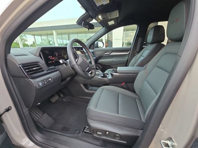 2026 GMC Terrain AT4 - Photo 10