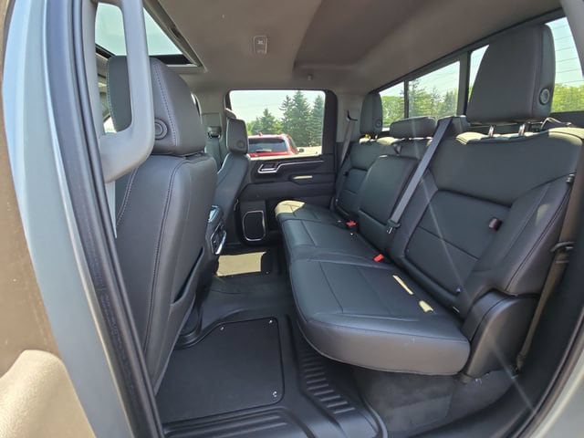 2025 GMC Sierra 2500HD SLT - Photo 26