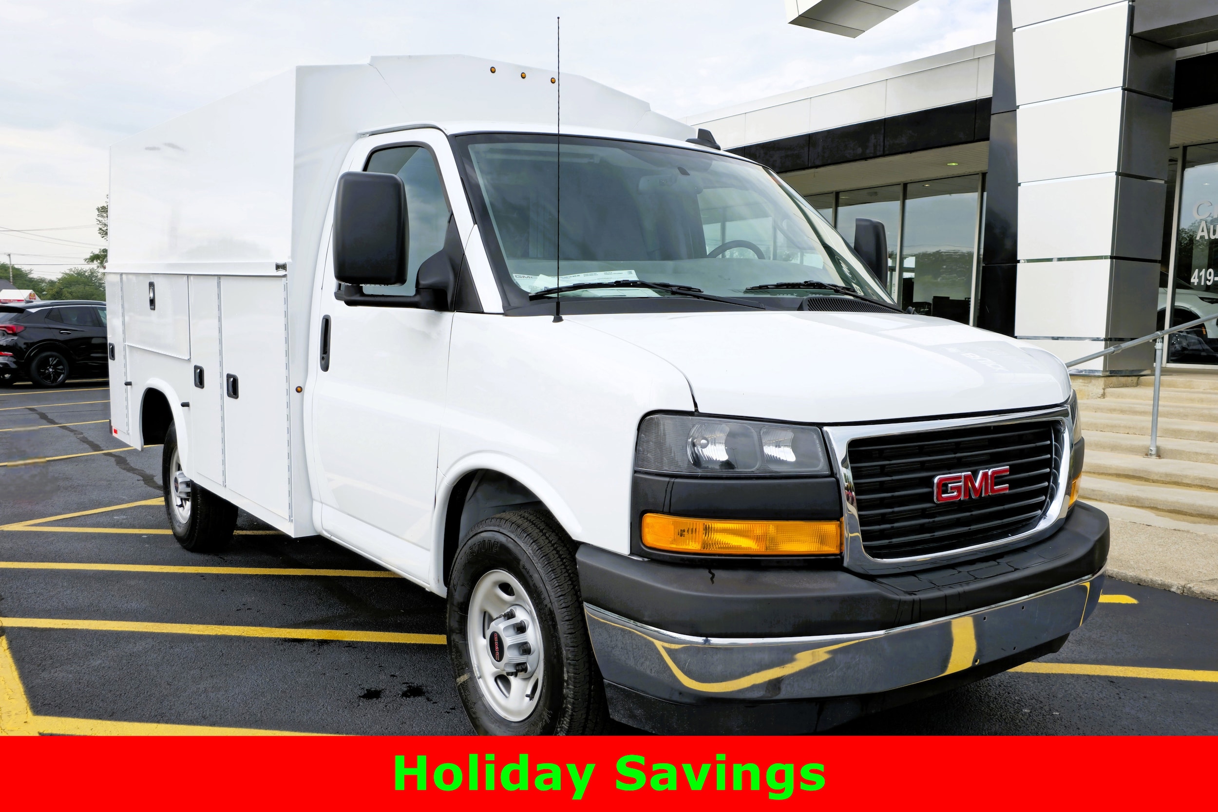 2025 GMC Savana Cutaway Work Van's photo