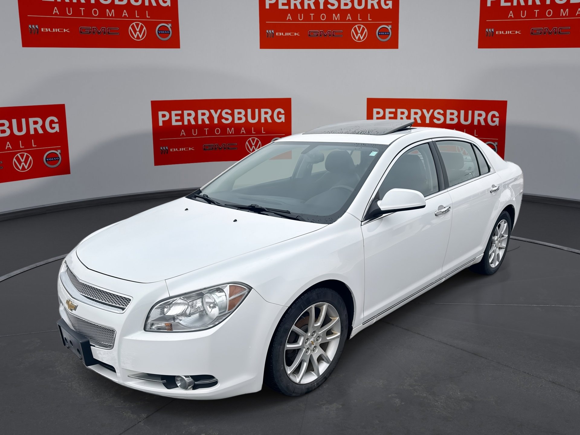 2010 Chevrolet Malibu LTZ's photo