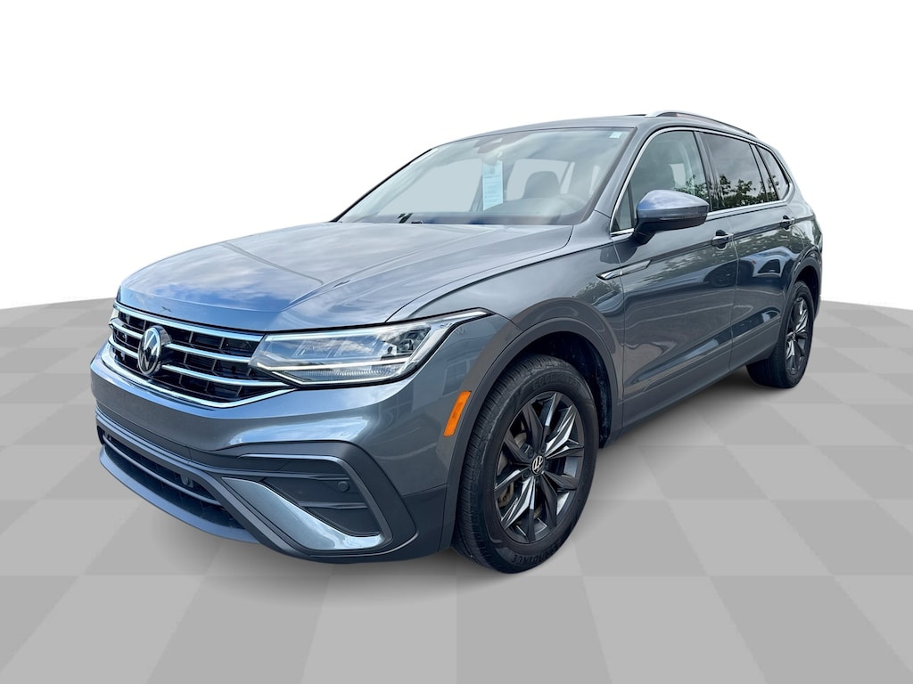 Used 2022 Volkswagen Tiguan 2.0T SE w/ IQ Drive & Panoramic Moon SUV