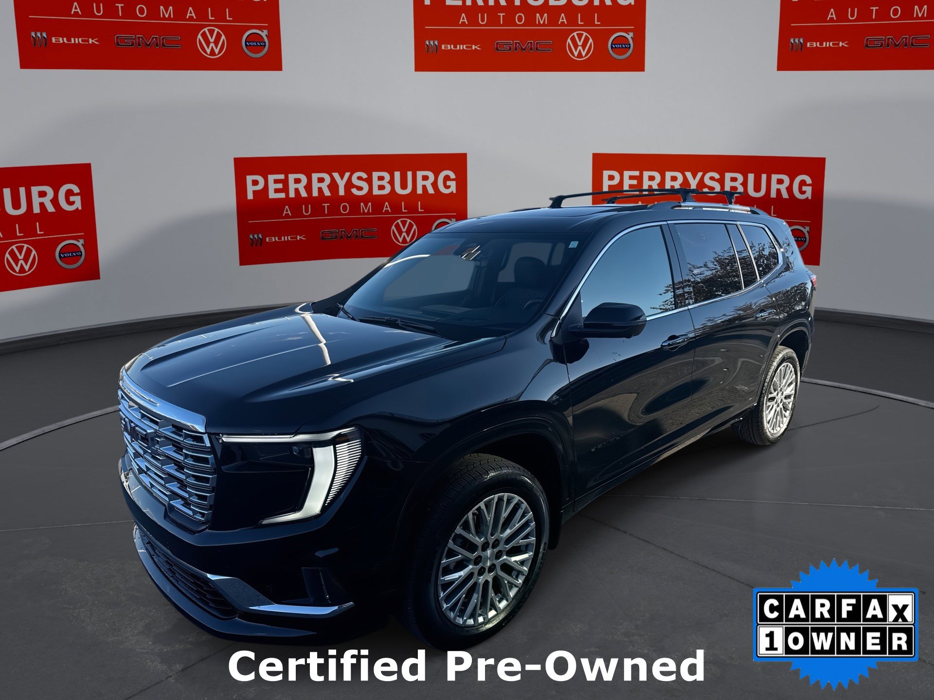 2025 GMC Acadia Denali's photo