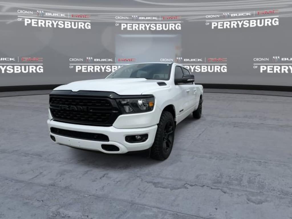 Used 2022 Ram 1500 Big Horn 4WD Crew Night Edition w/ Level 2 Equipme Truck