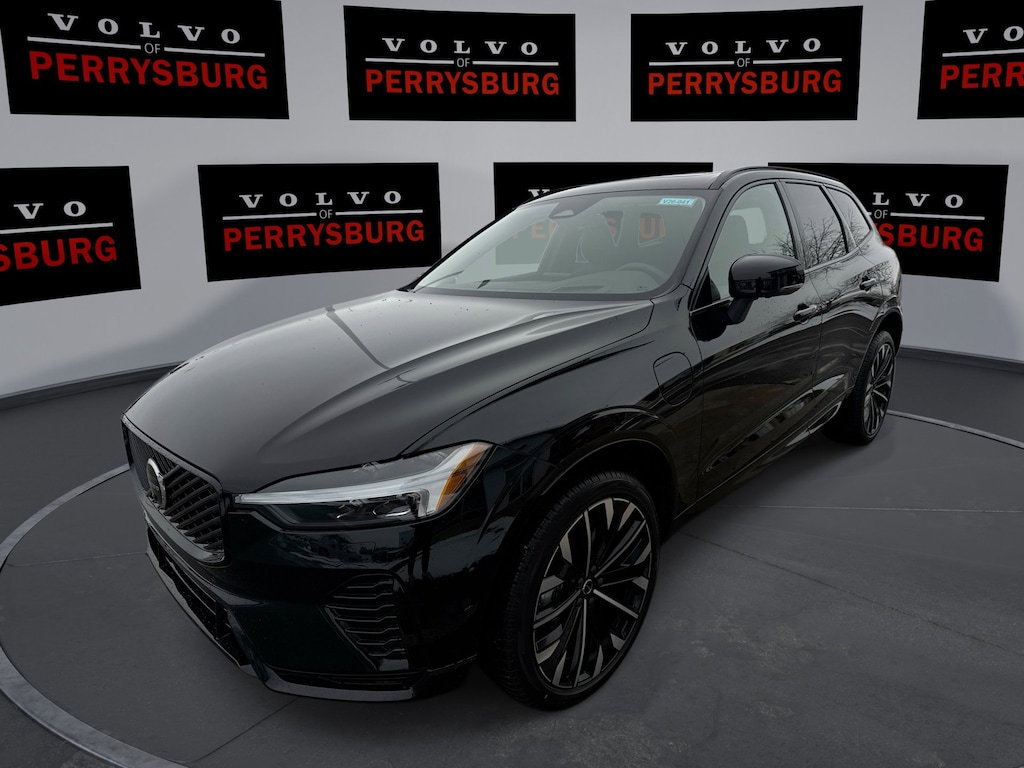 New 2026 Volvo XC60 plug-in hybrid T8 Ultra SUV