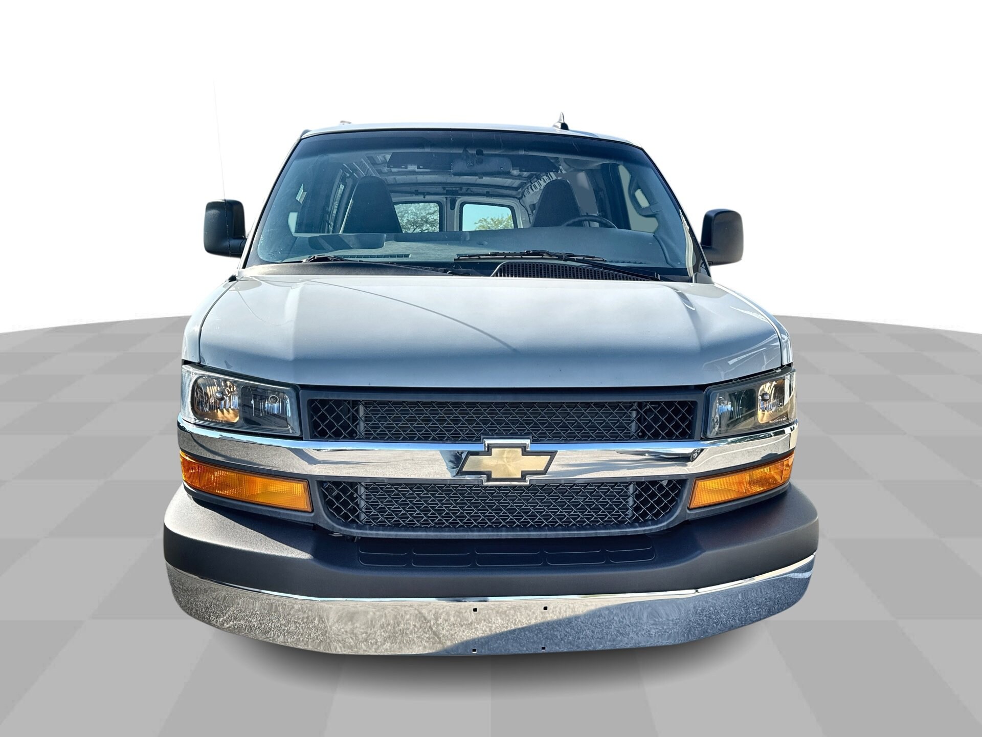 2023 Chevrolet Express 2500 Cargo photo 3
