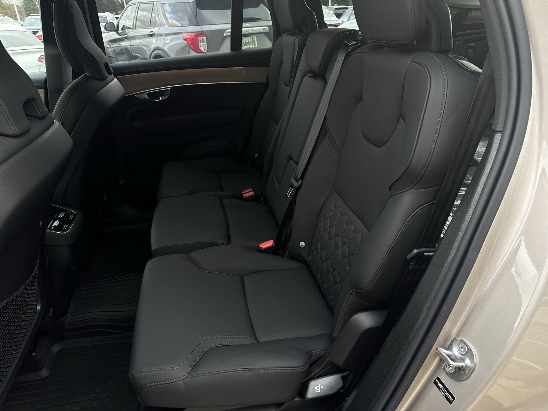 2026 Volvo XC90 Plus - Photo 26
