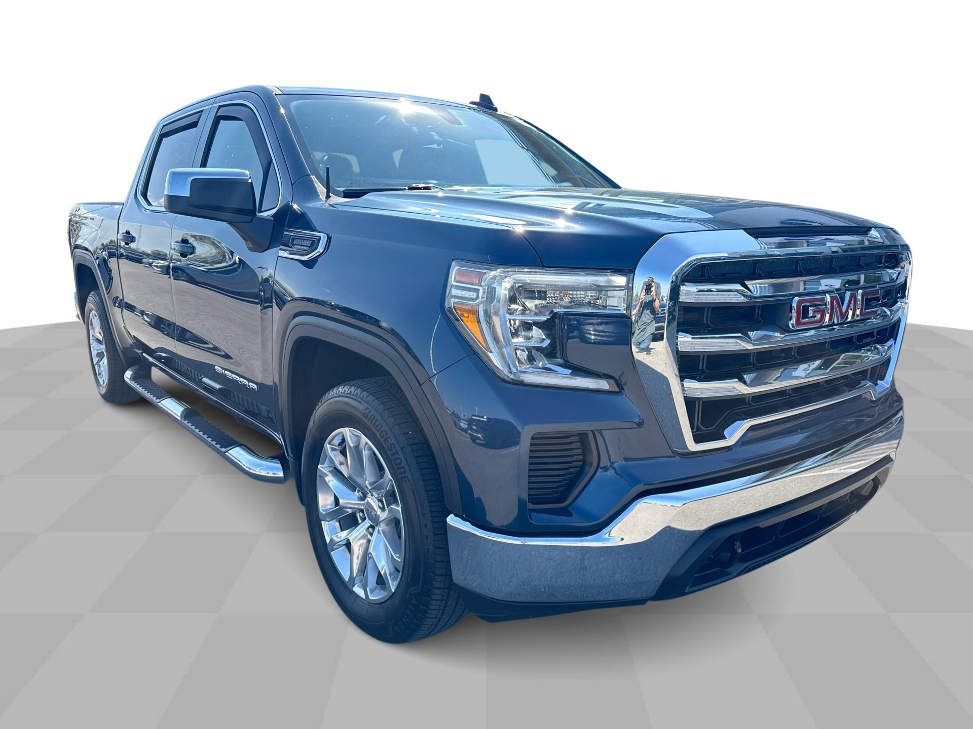 2021 Gmc Sierra 1500 SLE photo 2