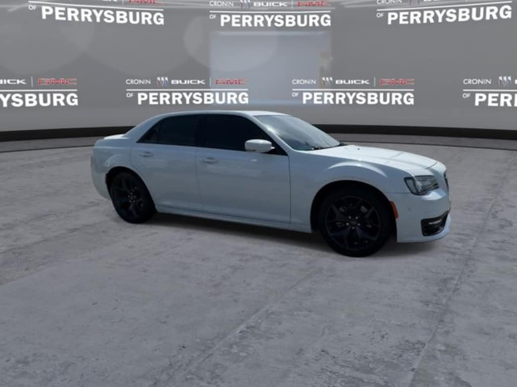 Certified 2023 Chrysler 300 S V8 w/ Comfort Pkg & Moon Sedan