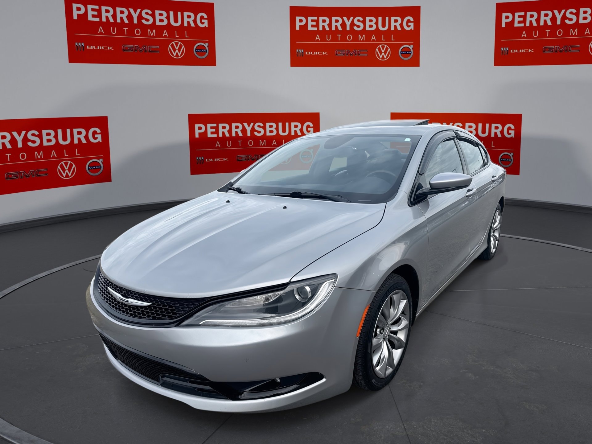 2016 Chrysler 200 S