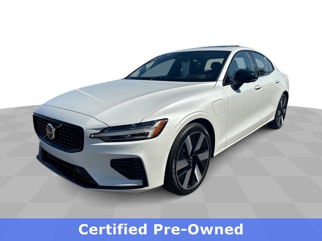 Certified 2024 Volvo S60 plug-in hybrid AWD Plus Dark Theme w/ Climate Pkg & Panoramic Moo Sedan