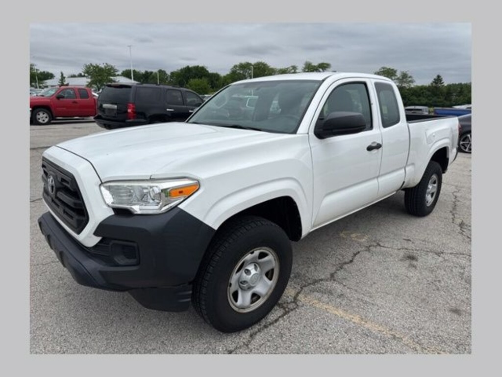 Used 2016 Toyota Tacoma SR Truck