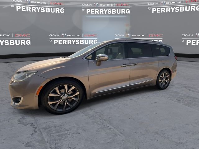 Used 2018 Chrysler Pacifica Limited Minivan/Van