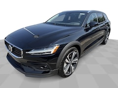 New 2025 Volvo V60 Cross Country B5 Plus Wagon For Sale near Toledo, OH