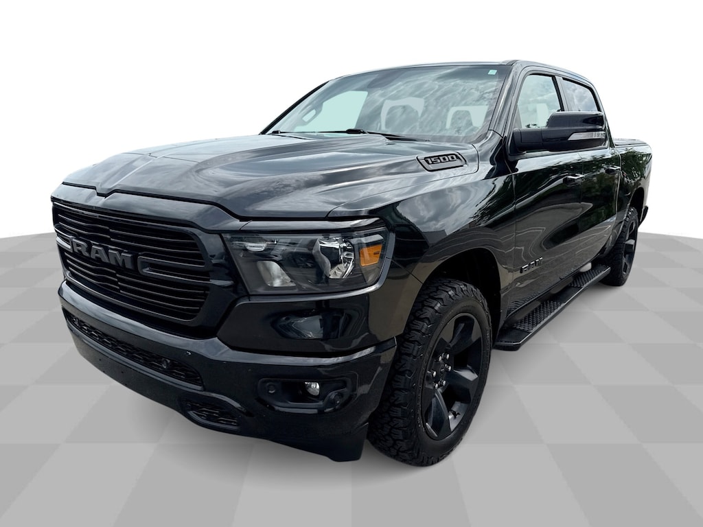 Used 2019 Ram 1500 Big Horn 4WD Crew Black Edition w/ Level 2 Equipme Truck Crew Cab