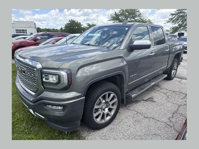 2017 GMC Sierra 4WD Crew Cab Short Box's photo