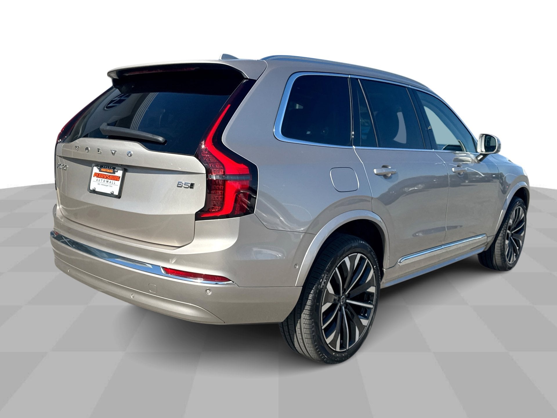 2026 Volvo XC90 Plus - Photo 8