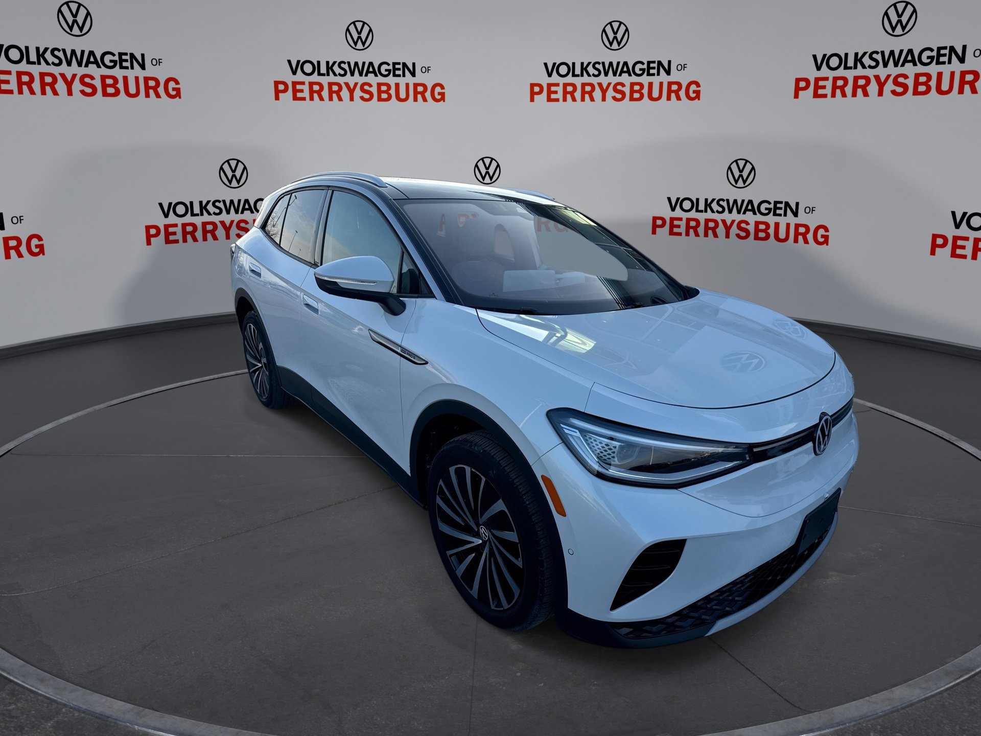 Used 2023 Volkswagen ID.4 PRO S PLUS with VIN 1V2JNPE8XPC021748 for sale in Perrysburg, OH