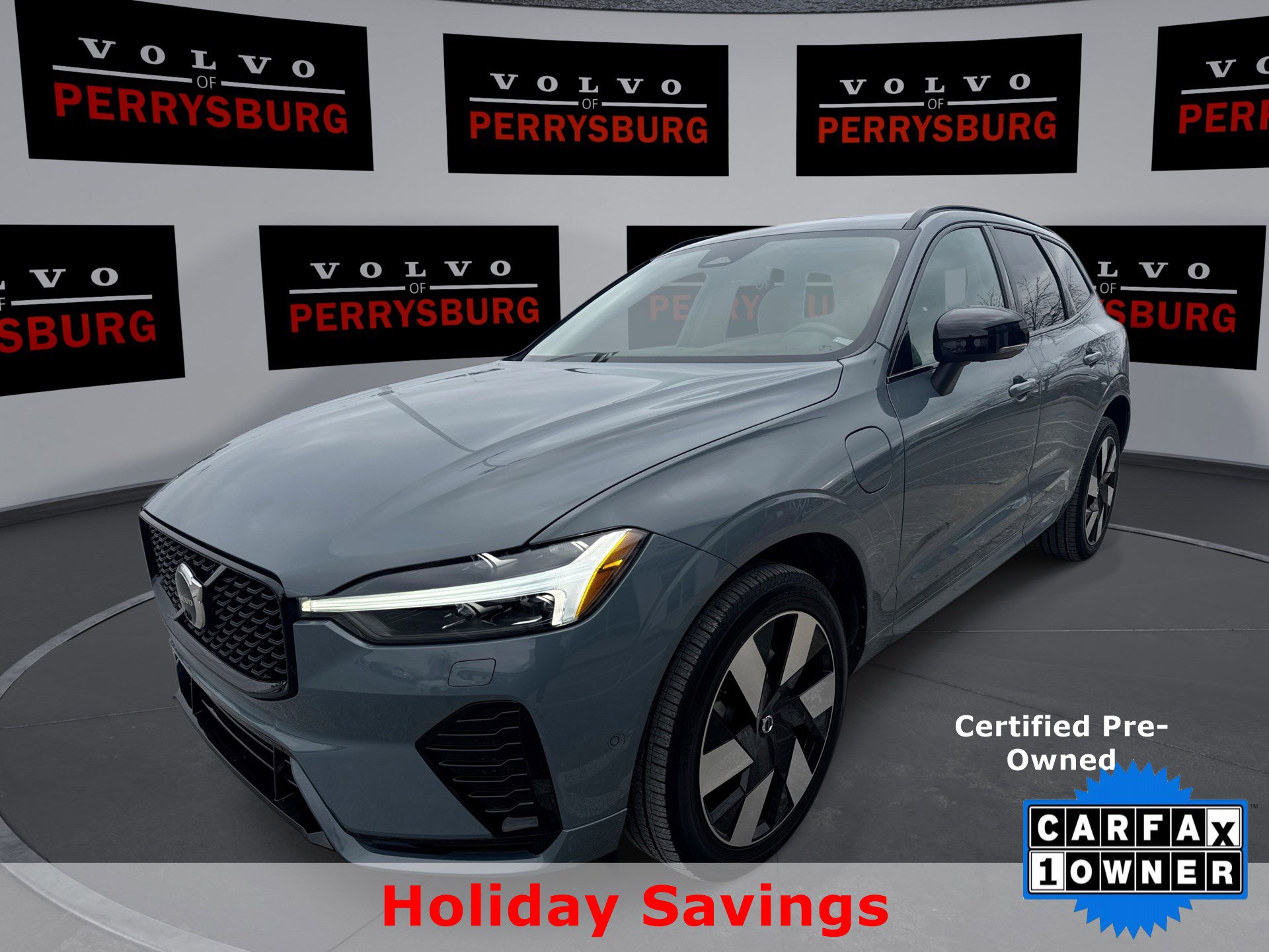 2024 Volvo XC60 Plus's photo