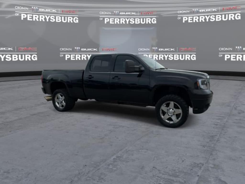 Used 2011 GMC Sierra 2500HD Denali Truck