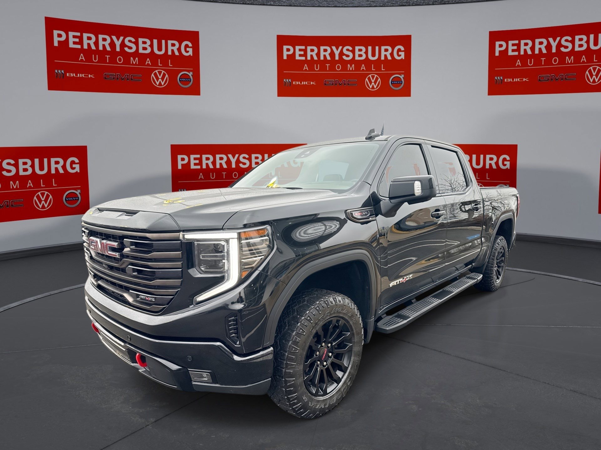 2022 GMC Sierra 1500 AT4X's photo