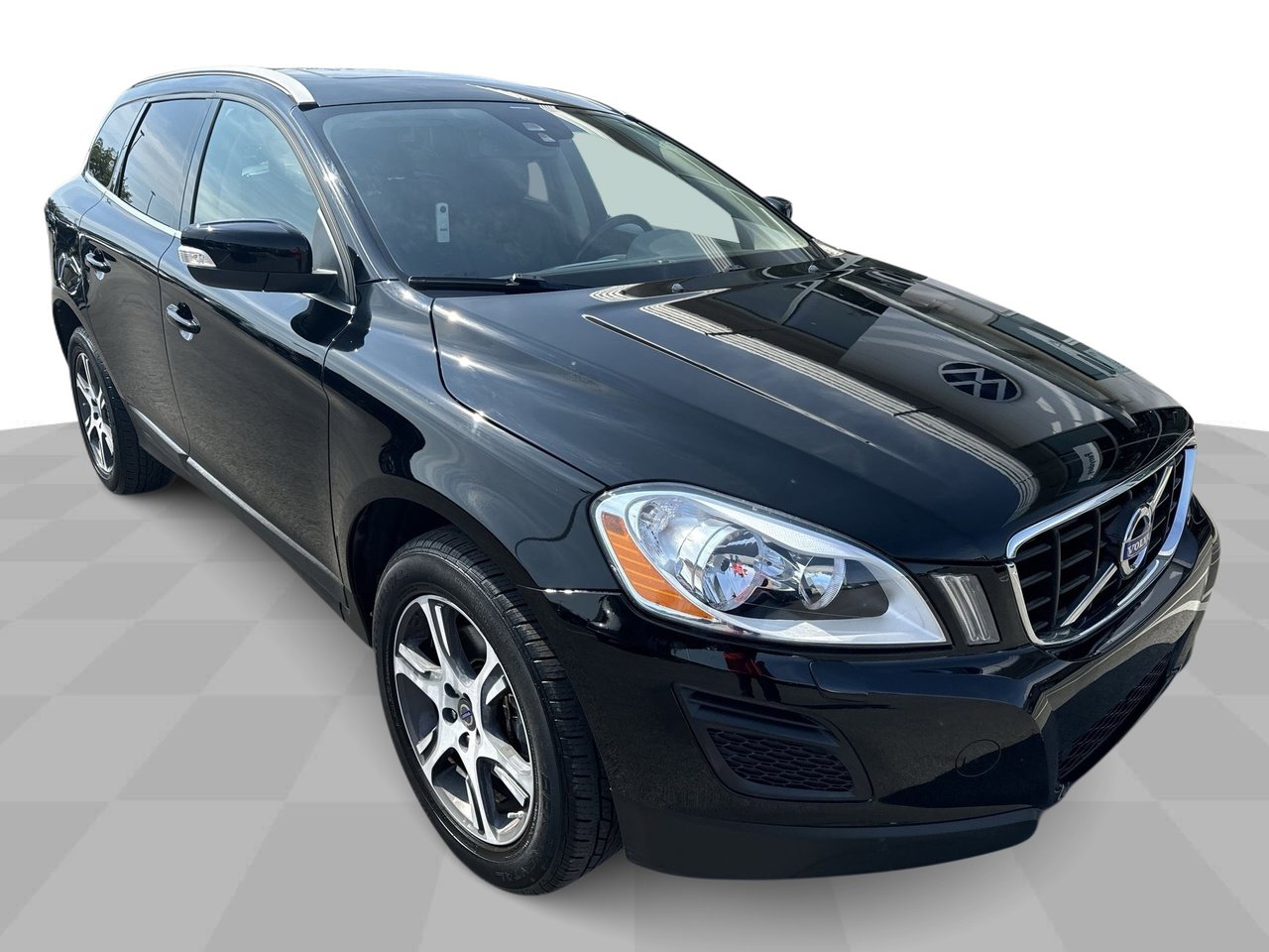 Used 2013 Volvo XC60 T6 with VIN YV4902DZ1D2396085 for sale in Perrysburg, OH