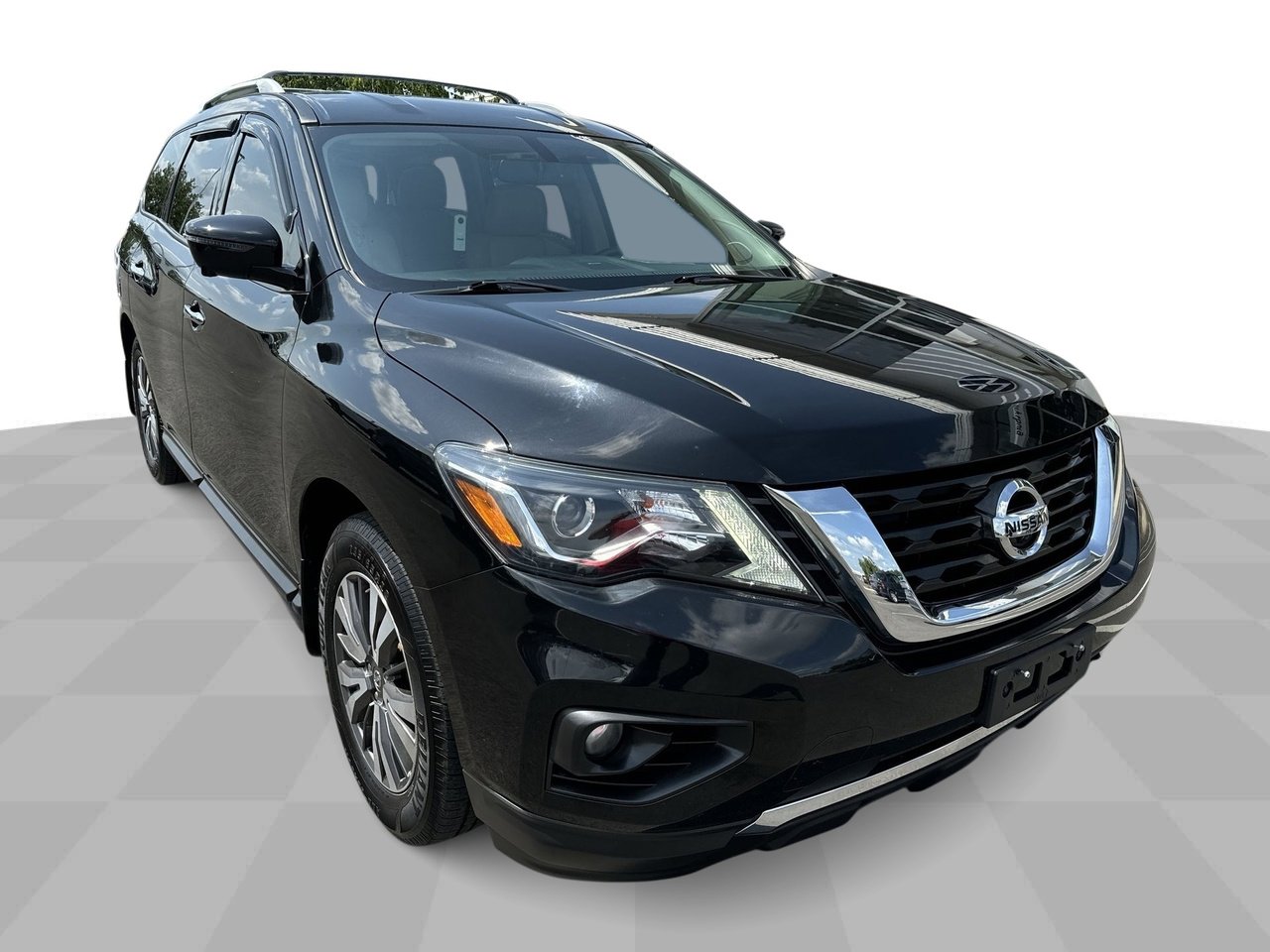 Used 2017 Nissan Pathfinder SL with VIN 5N1DR2MN5HC695493 for sale in Perrysburg, OH