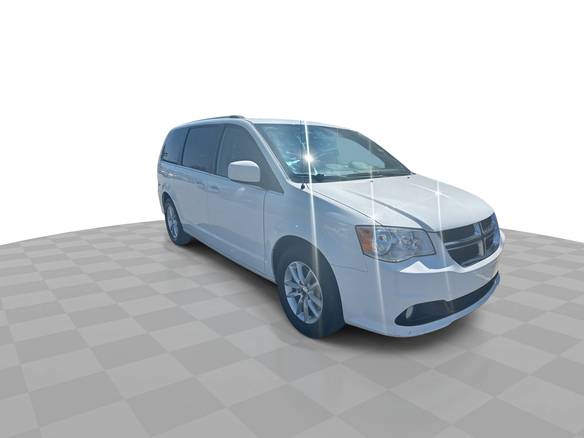 Used 2020 Dodge Grand Caravan SXT with VIN 2C4RDGCG8LR196647 for sale in Perrysburg, OH