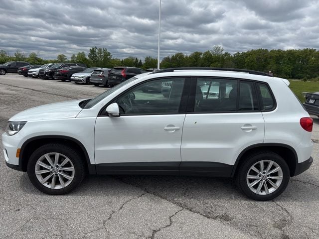 Used 2017 Volkswagen Tiguan Limited Base with VIN WVGBV7AX3HK053852 for sale in Perrysburg, OH