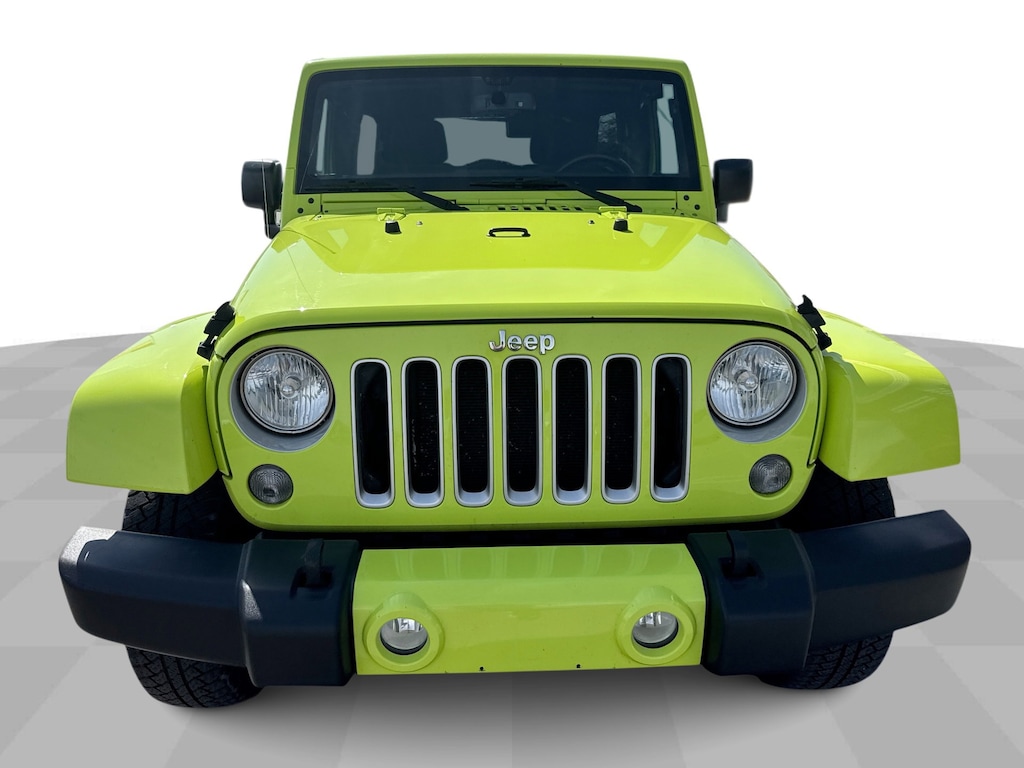 Used 2017 Jeep Wrangler JK Unlimited Sahara 4WD w/ Heated Seats SUV