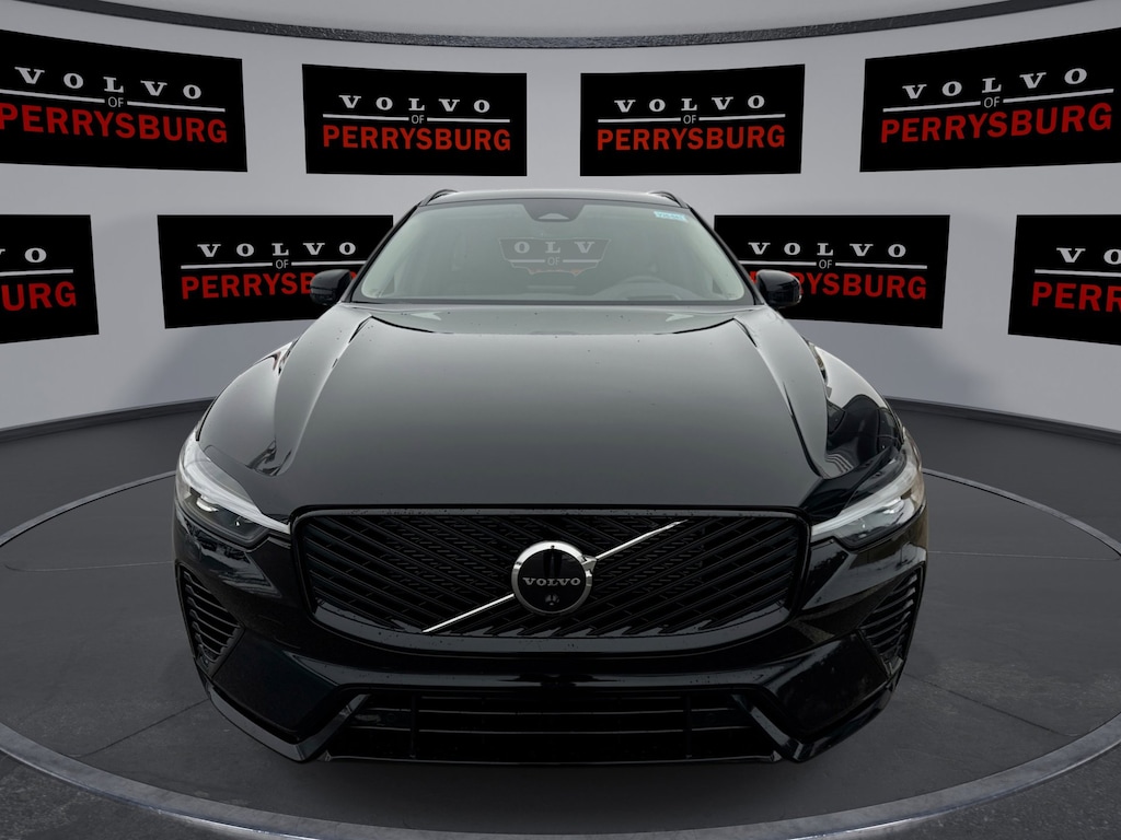 New 2026 Volvo XC60 plug-in hybrid T8 Ultra SUV