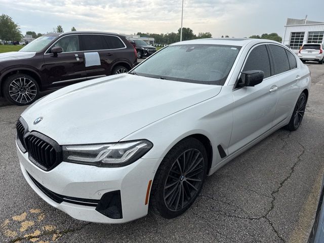 2021 BMW 5 Series 530i xDrive Sedan's photo