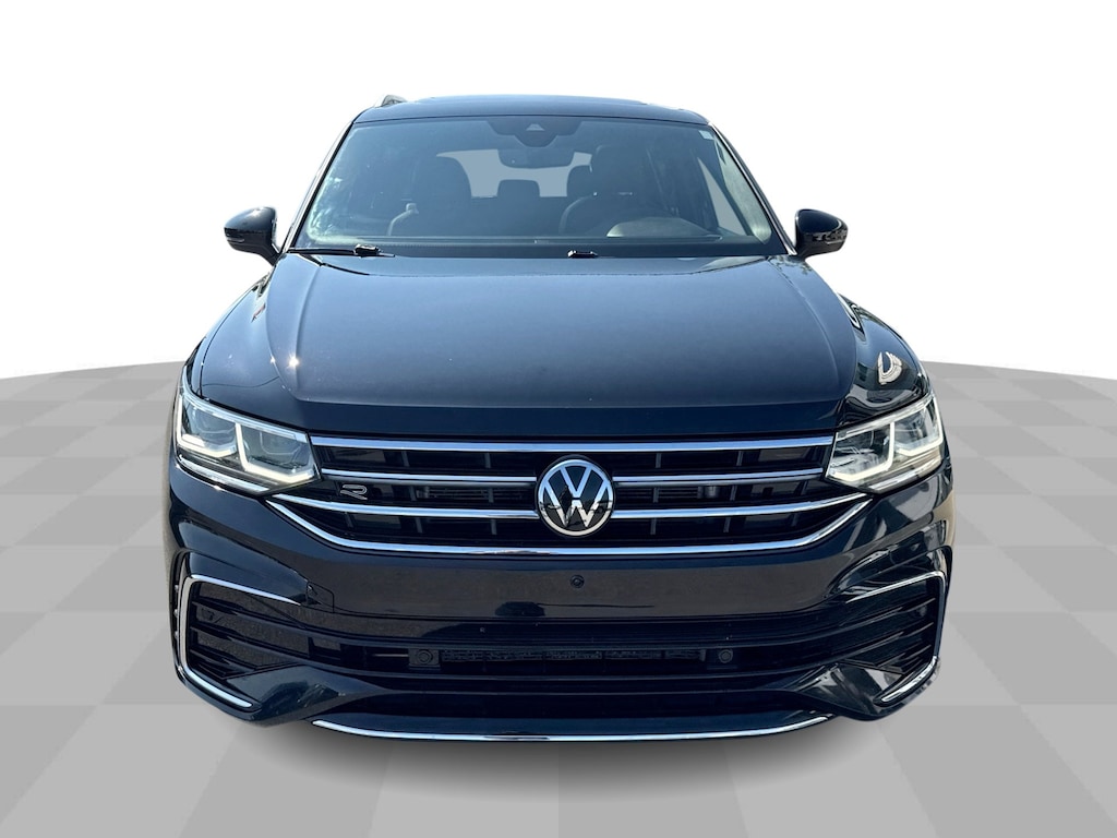 Used 2022 Volkswagen Tiguan 2.0T SEL R-Line 4Motion w/ IQ Drive & Panoramic Mo SUV