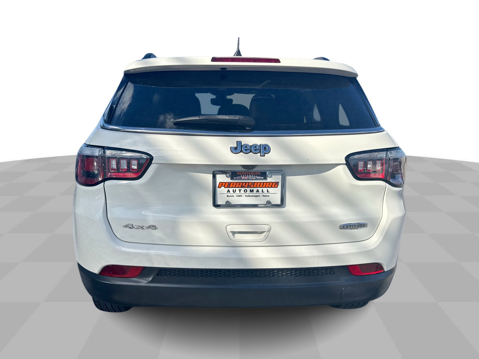 2019 Jeep Compass Latitude photo 2