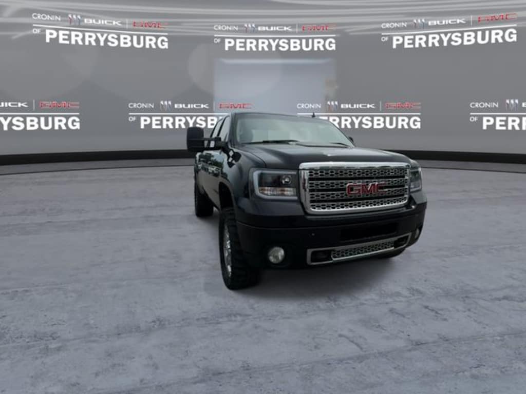Used 2011 GMC Sierra 2500HD Denali Truck