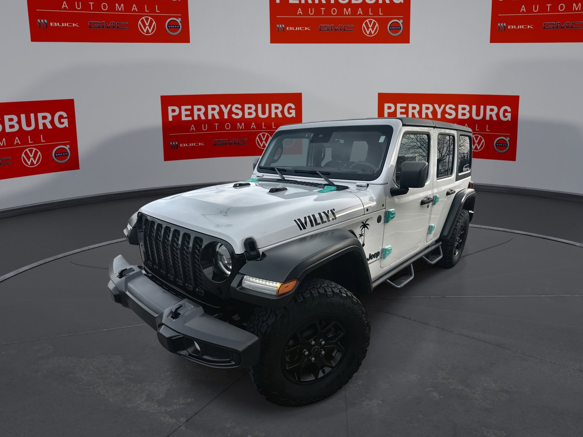 2024 Jeep Wrangler Willys's photo