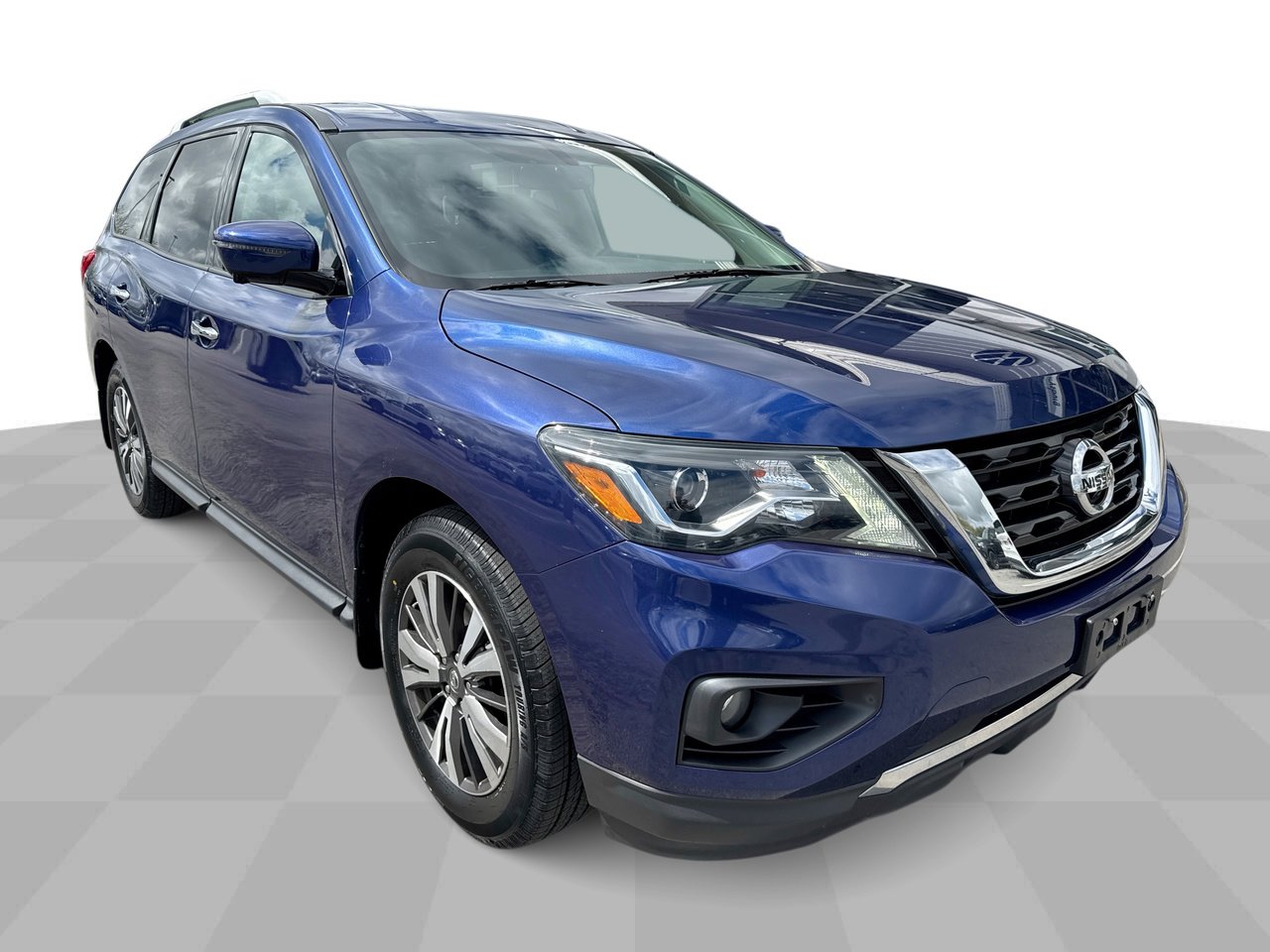 Used 2017 Nissan Pathfinder SL with VIN 5N1DR2MN7HC698542 for sale in Perrysburg, OH