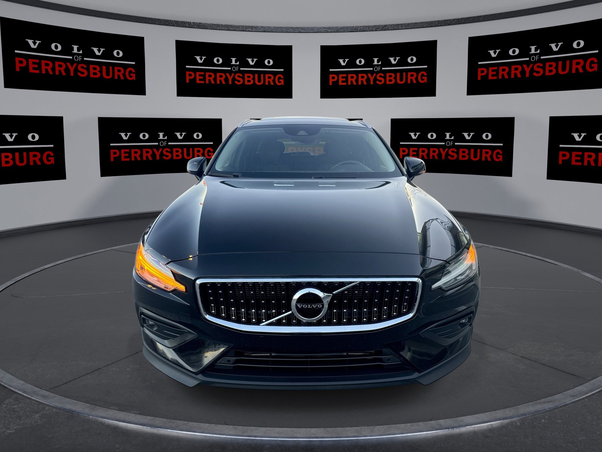 2021 Volvo V60 Cross Country T5 AWD photo 3