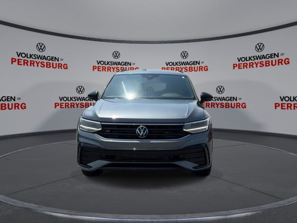 Certified 2023 Volkswagen Tiguan 2.0T SE R-Line Black SUV