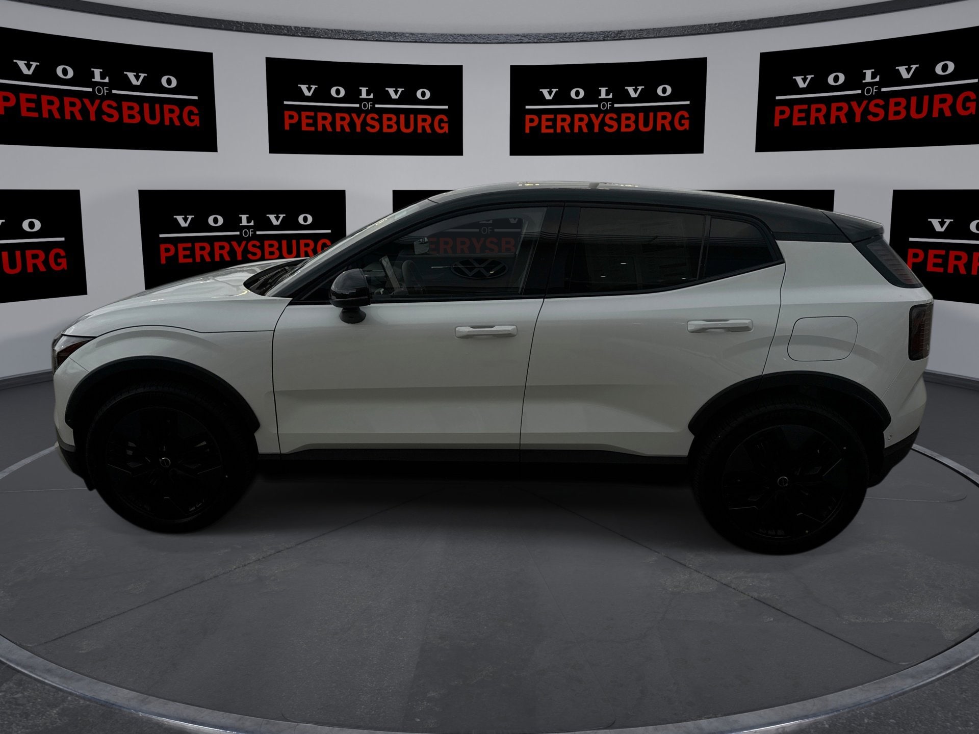 2026 Volvo EX30 Ultra - Photo 5