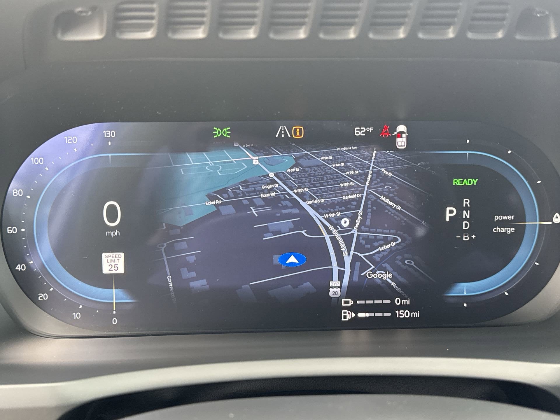 2025 Volvo XC90 Plus - Photo 11