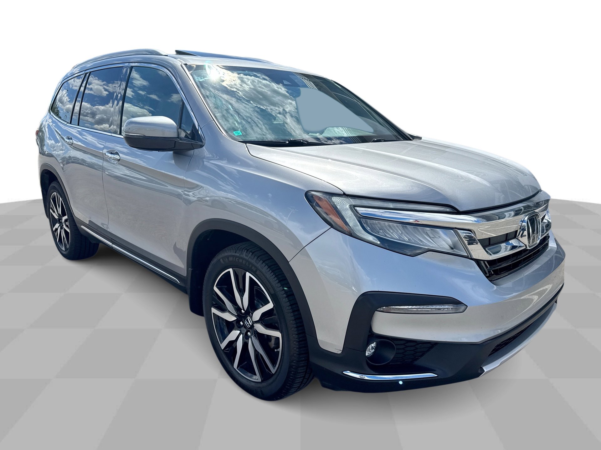 2019 Honda Pilot Touring photo 2