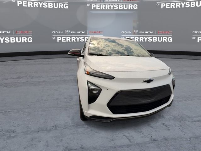Used 2023 Chevrolet Bolt EUV LT with VIN 1G1FY6S08P4125245 for sale in Perrysburg, OH