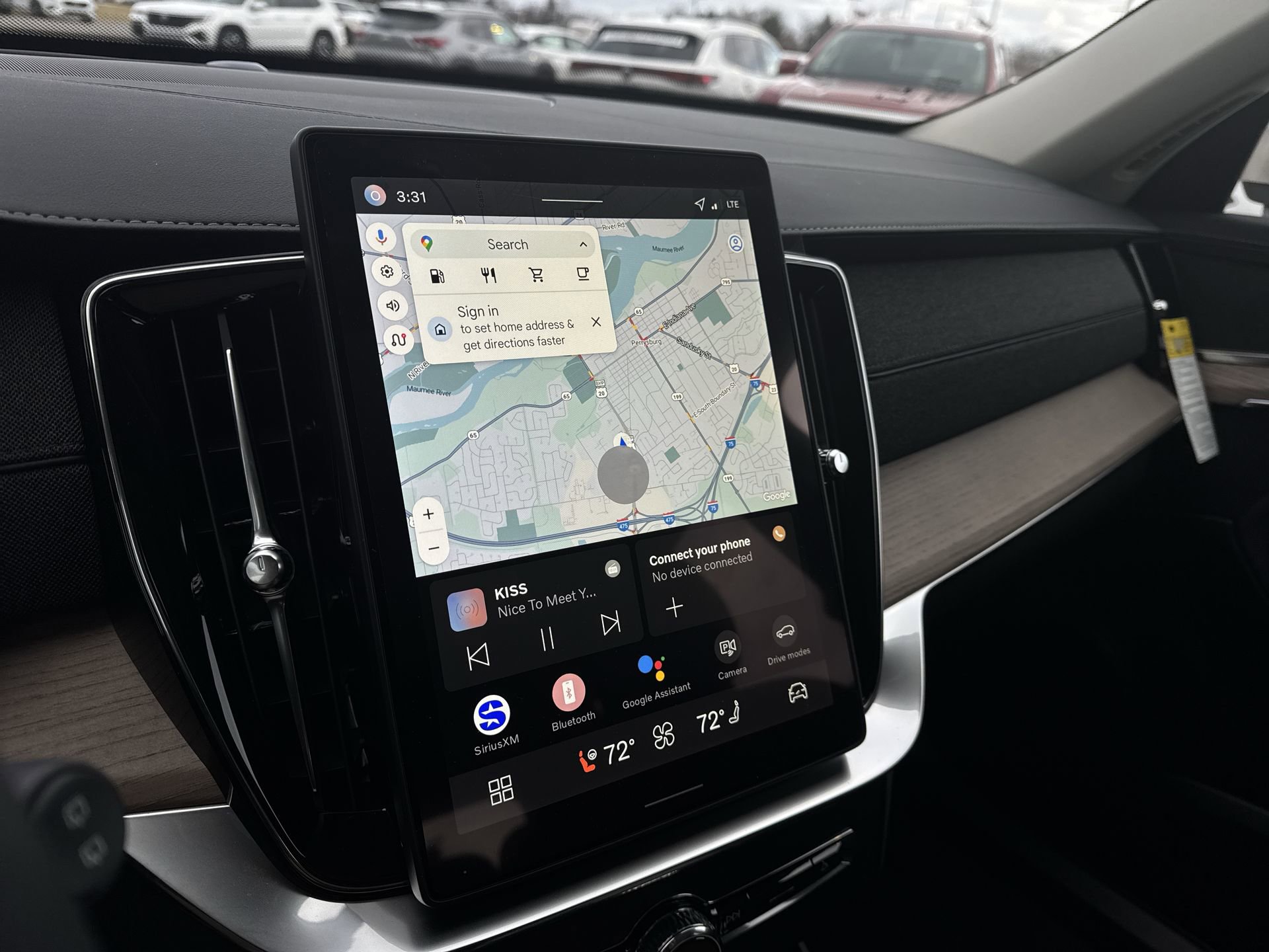 2026 Volvo XC90 Plus - Photo 14