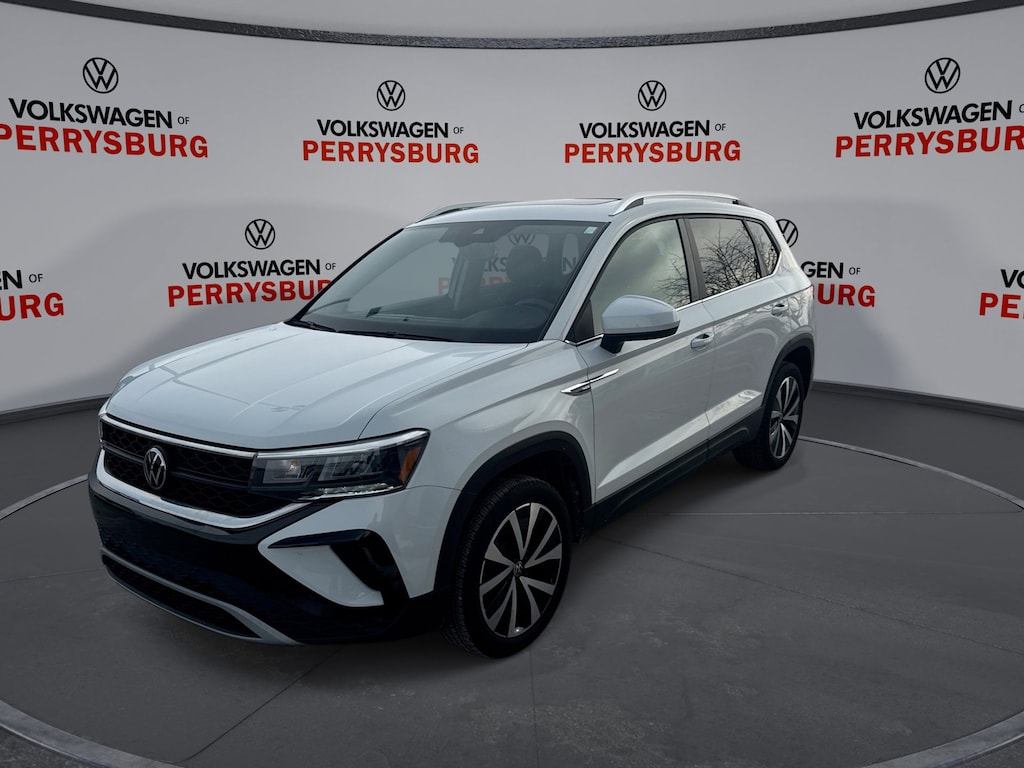 Certified 2023 Volkswagen Taos 1.5T SE w/ Advanced Safety & Panoramic Moon SE FWD