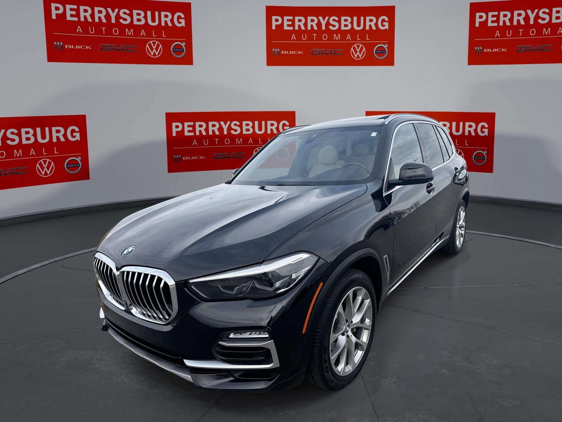 2021 BMW X5 40i's photo