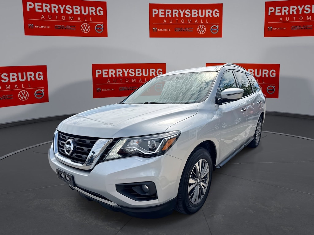 Used 2020 Nissan Pathfinder SV 4WD SUV