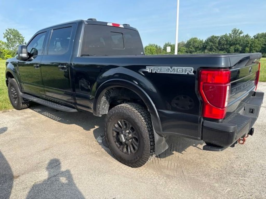 Used 2021 Ford F-250SD Lariat Truck